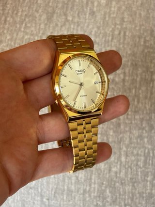 Reloj Casio MTP Dorado Con Dial Blanco