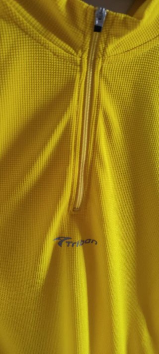 Maillot Decathlon Amarillo Talla S