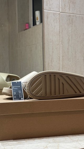 Nike Calm 2.0 Beige Nuevas Talla 44