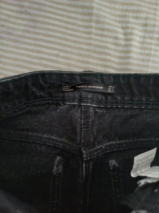 Falda vaquera negra Zara talla XS