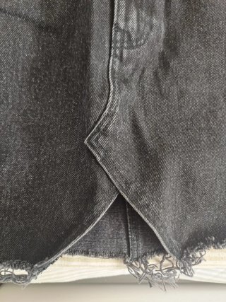 Falda vaquera negra Zara talla XS