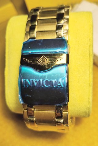 Reloj Invicta Bolt Zeus dorado
