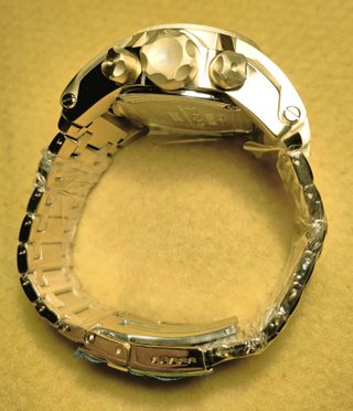 Reloj Invicta Bolt Zeus dorado
