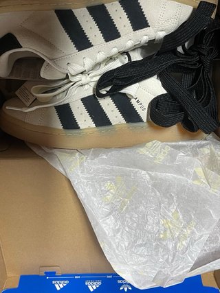 Adidas Campus Blancas y Negras 41 1/3