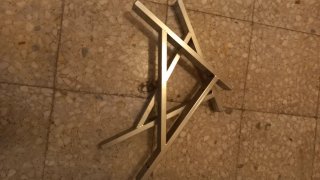 Soportes para estantería metálicos