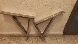 Soportes para estantería metálicos
