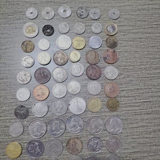 Lote de monedas extranjeras