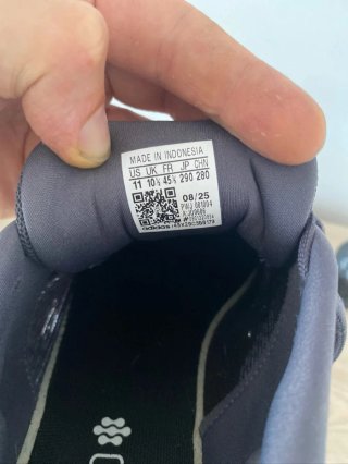 Adidas duramo sl 2 talla 45.5. Calzan pequeñ