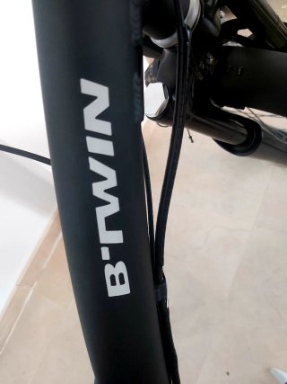Bicicleta Btwin Negra con Alforjas Original 520
