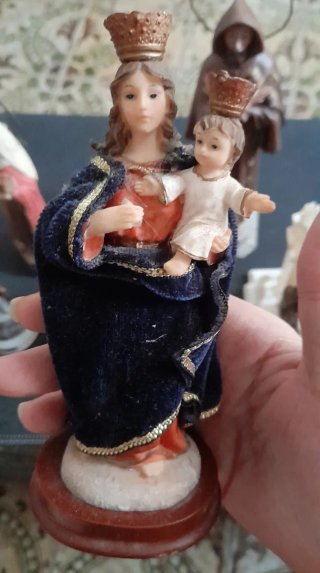 Lote 8 figuras religiosas antiguas