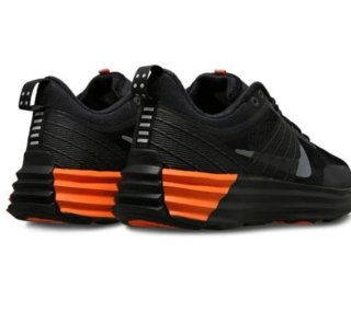 Nike Lunar Roam niño talla 38