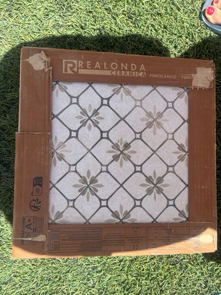 Suelo porcelánico Venice efecto hidráulico smoke