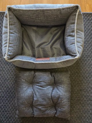 Cama para mascota Petkin.