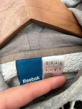 Sudadera Reebok gris talla XS