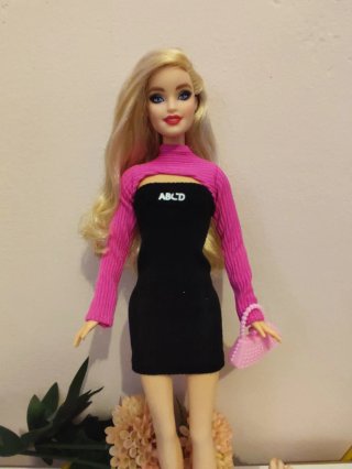Barbie Holidays 2021 Belly Button