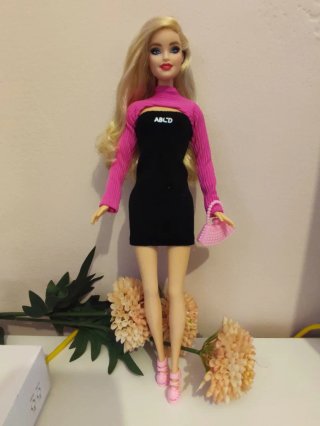 Barbie Holidays 2021 Belly Button
