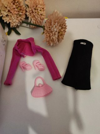 Barbie Holidays 2021 Belly Button