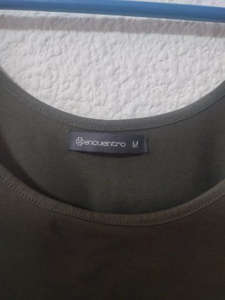 Camiseta sin mangas verde oliva