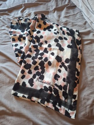 Pañuelo Pedro del Hierro estampado