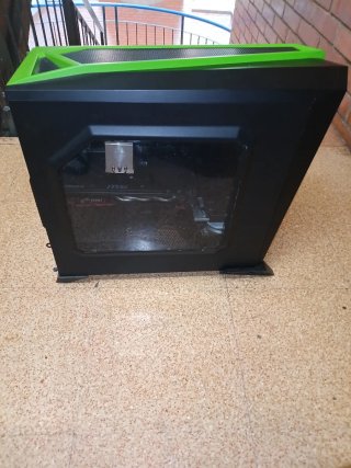 Torre PC NVIDIA GeForce GTX Negra/Verde
