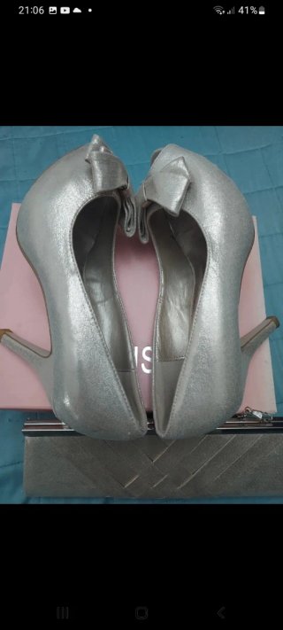 Lote Zapatos y Bolso Plata Talla 38