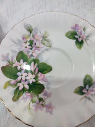 Platos de pan Royal Albert Mayflower