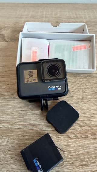 GoPro Hero 6 + Batteria + Accessori