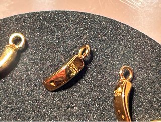 PENDIENTES Oro 18k 750 colgantes tous 1.33 gramos.