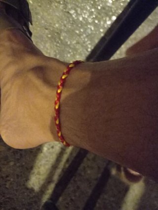 Tobilleras trenzadas rojo y amarillo