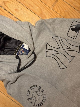 Sudadera New York Yankees Talla L Gris