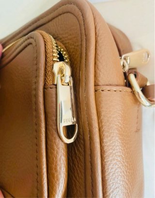 Bolso Piel Marrón Furla Cinta Negra