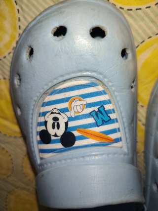 Zuecos niño Mickey Mouse Talla 32