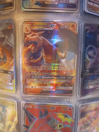 Charizard GX Pokémon