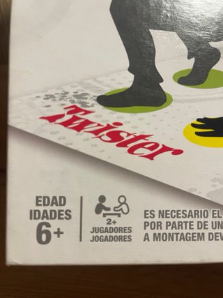 Juego Twister en su caja