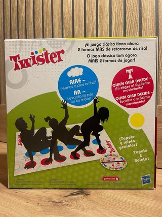 Juego Twister en su caja