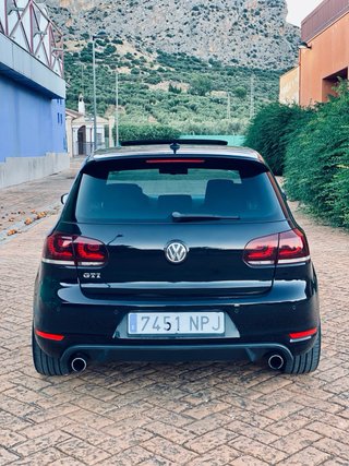 Volkswagen Golf GTI 6