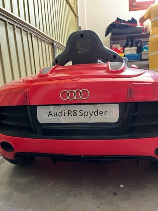 Coche eléctrico infantil Audi R8 Spyder