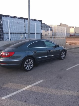 Volkswagen Passat CC 2009