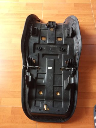 Asiento Honda Dauville 650