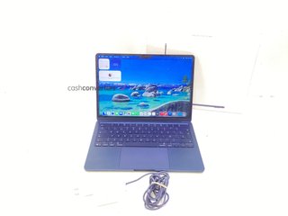 portatil apple apple macbook air m4 10-core 4.4 13 (8gpu) (2025) (a3240)