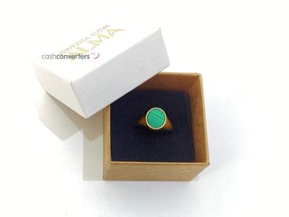 sello oro 18k con piedra con malaquita