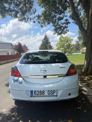Opel Astra 2010