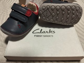 Zapatos Clarks bebé piel azul marino