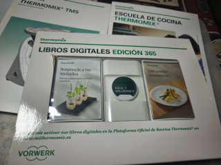 Accesorios Thermomix TM5 + Regalo Máquina y libros