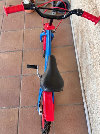 Bicicleta infantil Spiderman azul