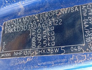 Llanta toyota 456178 yaris hybrid active