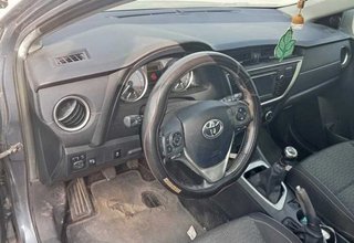465140 guantera toyota auris active