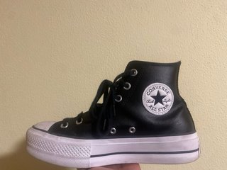 Converse negras piel plataforma talla 38