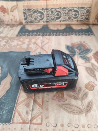 NO NEGOCIABLE Batería Milwaukee M18 REDLITHIUM-ION