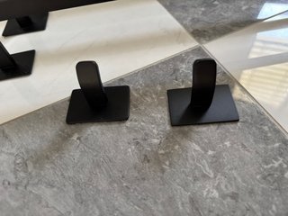 Portasciugamani in ferro nero